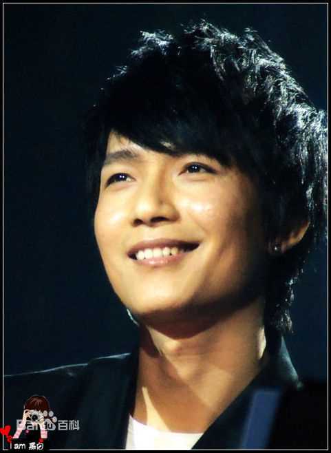 陈楚生2010南京红牛不插电演唱会性感图片图集