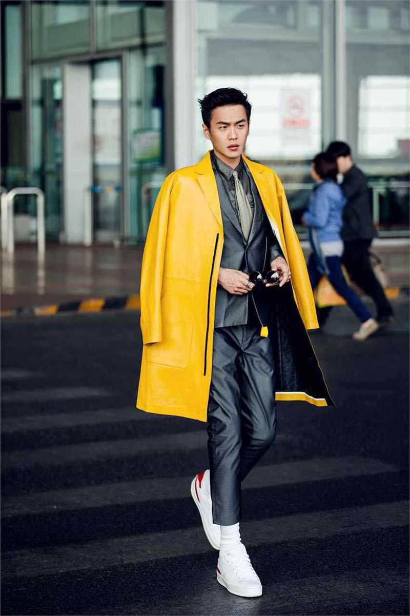 张若昀机场街拍壁纸壁纸