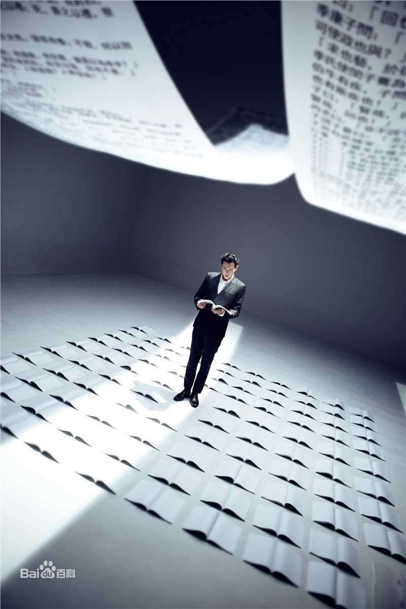 张若昀拍摄花絮前后照片