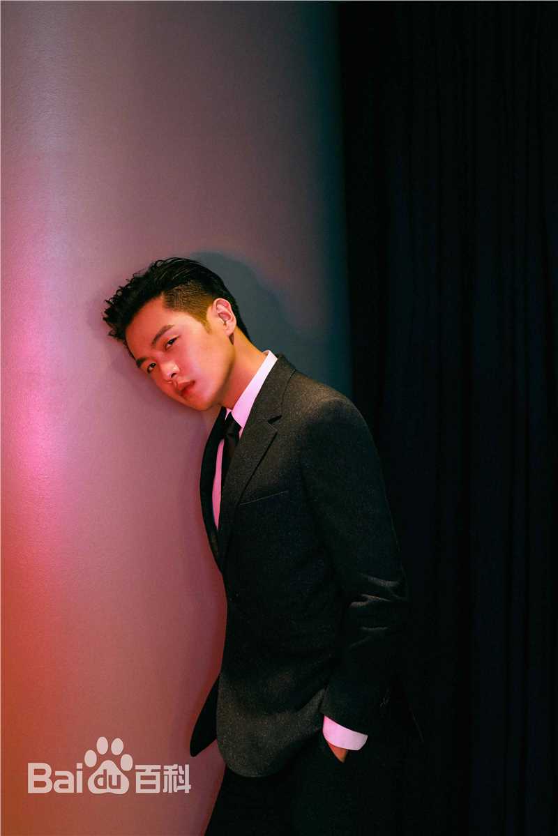 张若昀精选时尚图册