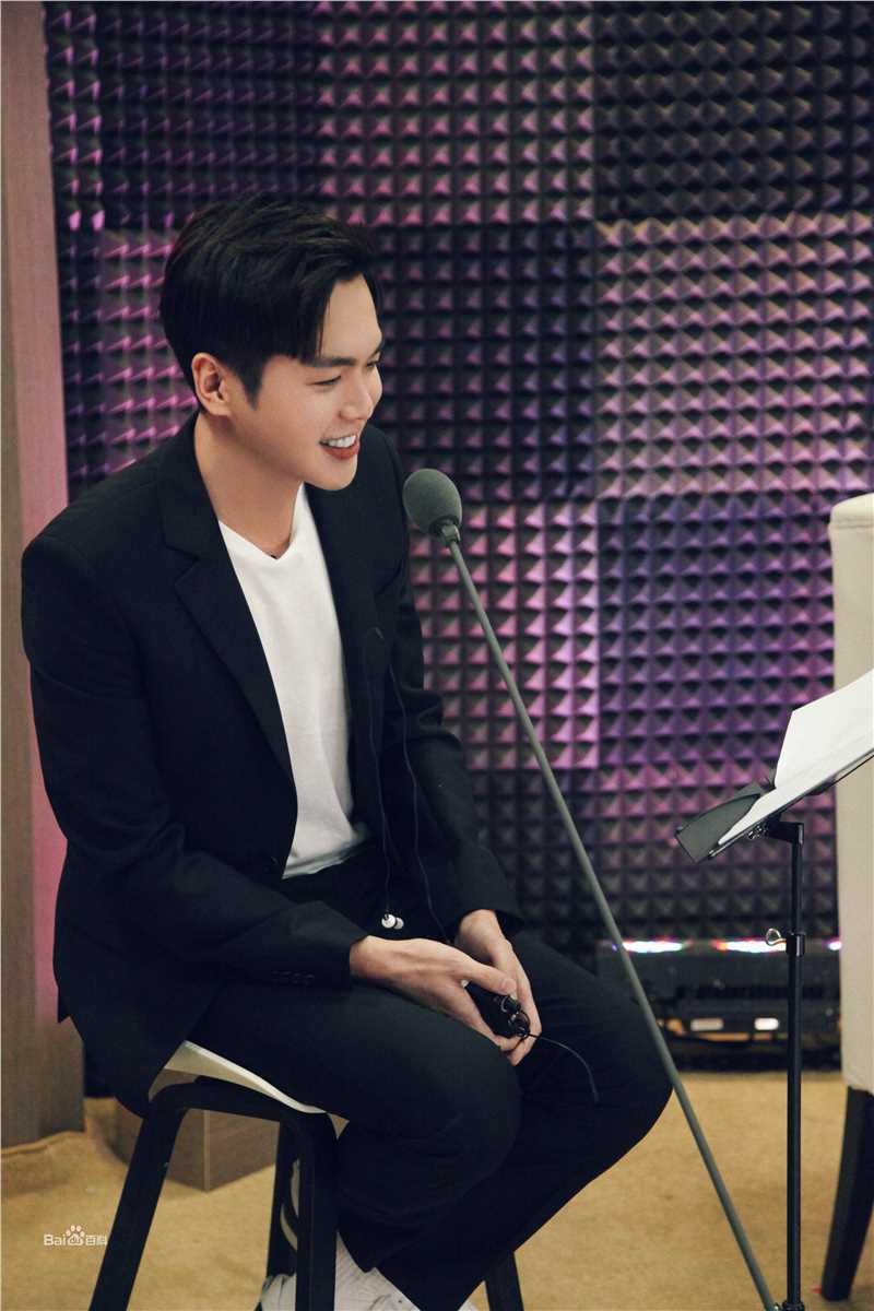 张若昀综艺图片图册