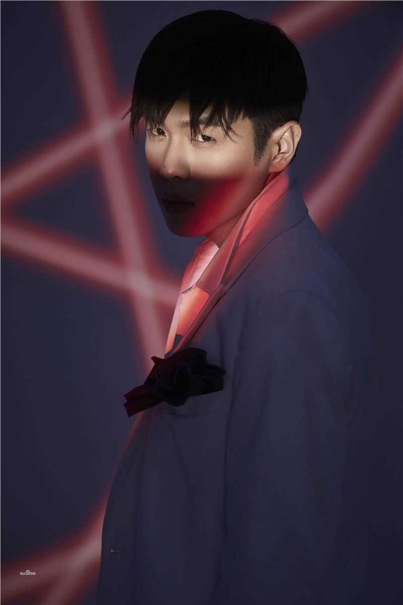 张若昀高清杂志拍摄图集