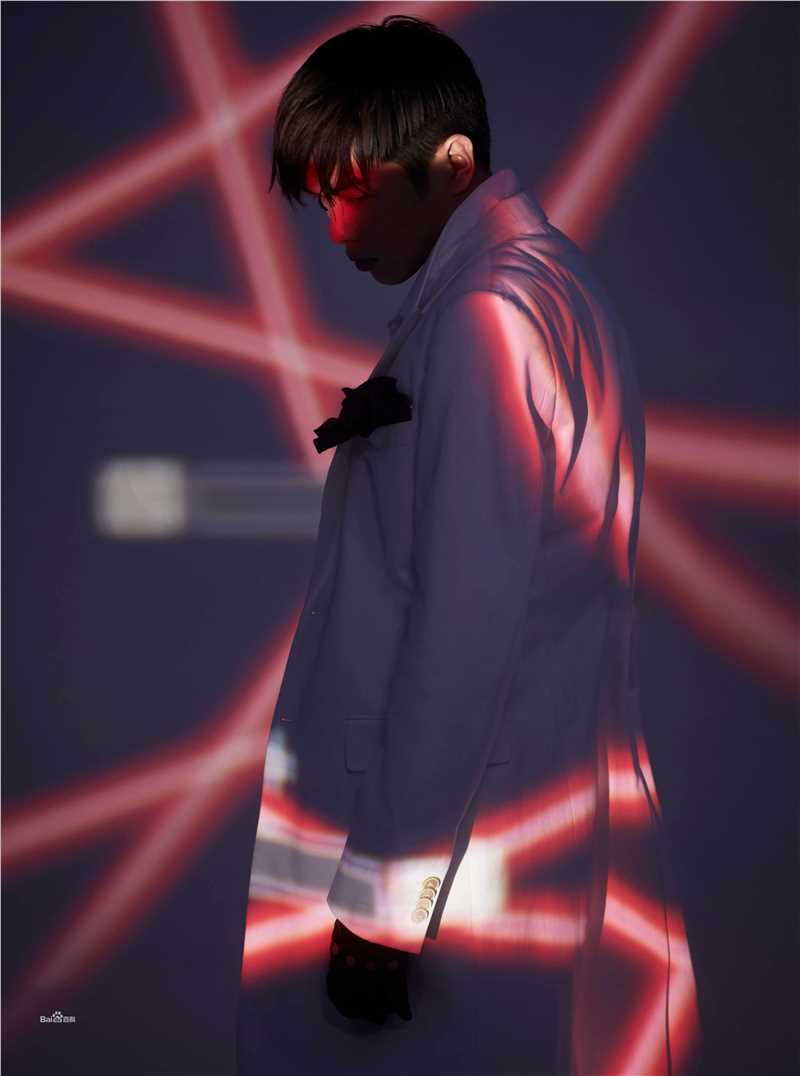 张若昀高清杂志拍摄图集