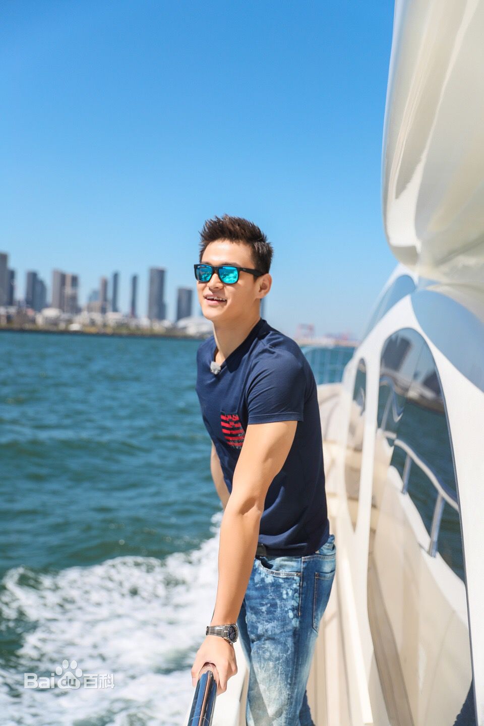 孙杨(Sun Yang)综艺节目前后照片