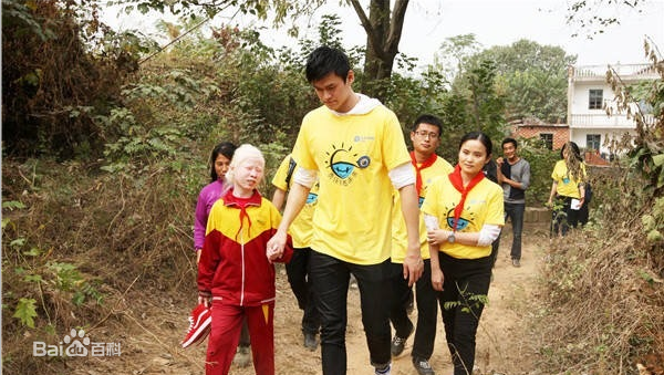 孙杨(Sun Yang)公益前后照片