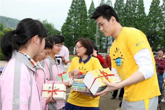 孙杨(Sun Yang)公益前后照片