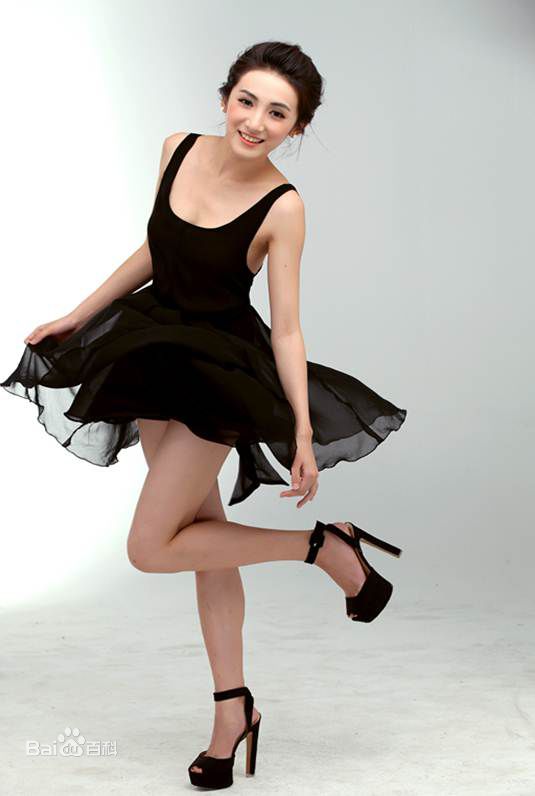 卢茜(sissi<i></i>)演员-图册