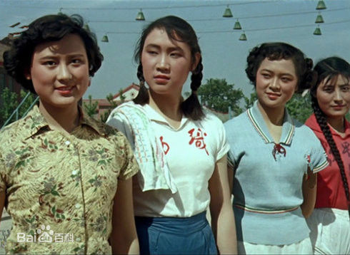 向梅代表作红色娘子军创6亿票房图片图集