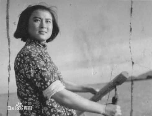 向梅代表作红色娘子军创6亿票房图片图集