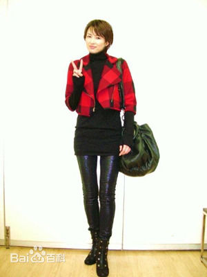 吉濑美智子(キチセミチコ Michiko Kichise)