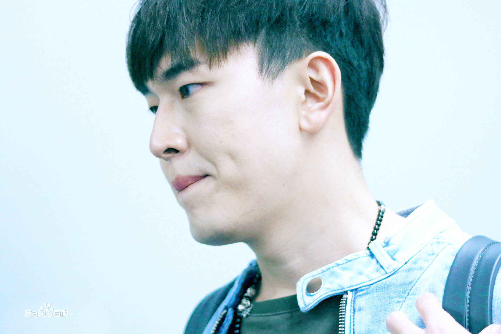 孔垂楠(Korn)机场图前后照片