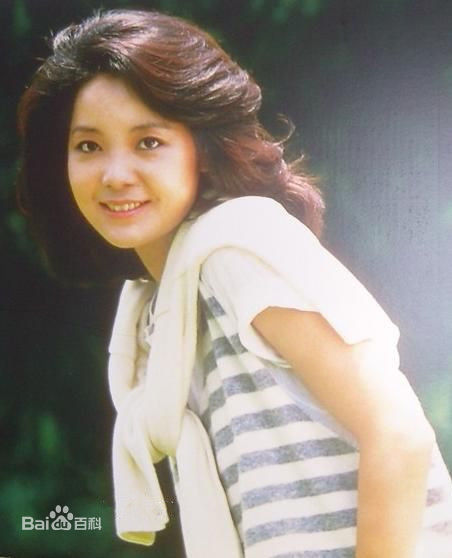 邓丽君(Teresa Teng、テレサ·テン)生活照壁纸壁纸
