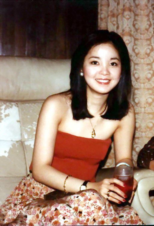 邓丽君(Teresa Teng、テレサ·テン)生活照壁纸壁纸