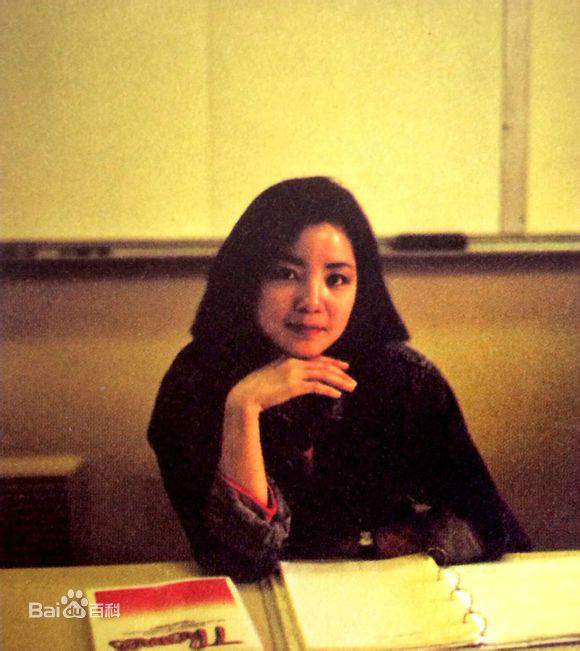 邓丽君(Teresa Teng、テレサ·テン)生活照壁纸壁纸