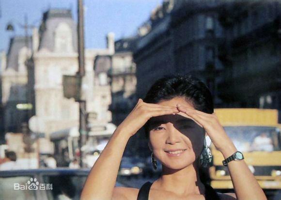 邓丽君(Teresa Teng、テレサ·テン)生活照壁纸壁纸