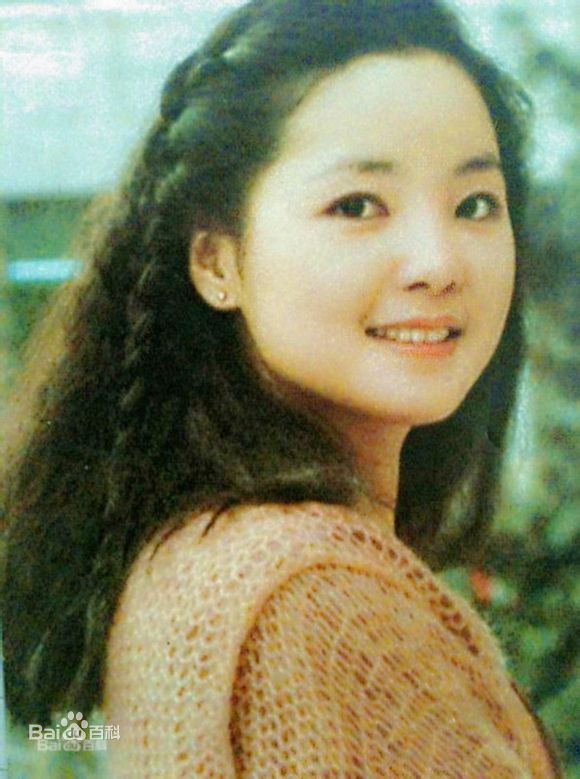邓丽君(Teresa Teng、テレサ·テン)生活照壁纸壁纸