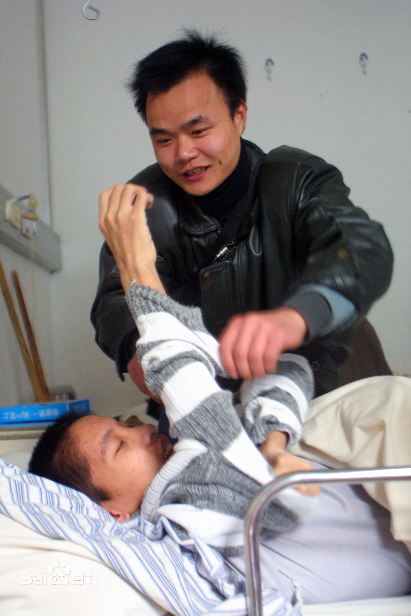 张仁杰(renjiezhang)感恩中国网站创办初期的。图册