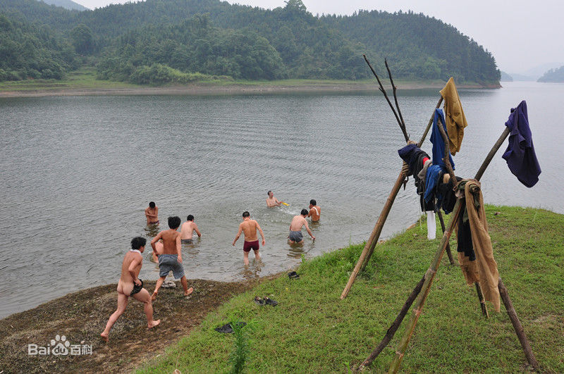 聂如良电影《遥远的天熊山》剧照