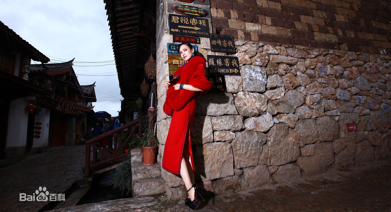 陈春(Bella)红性感图片图集