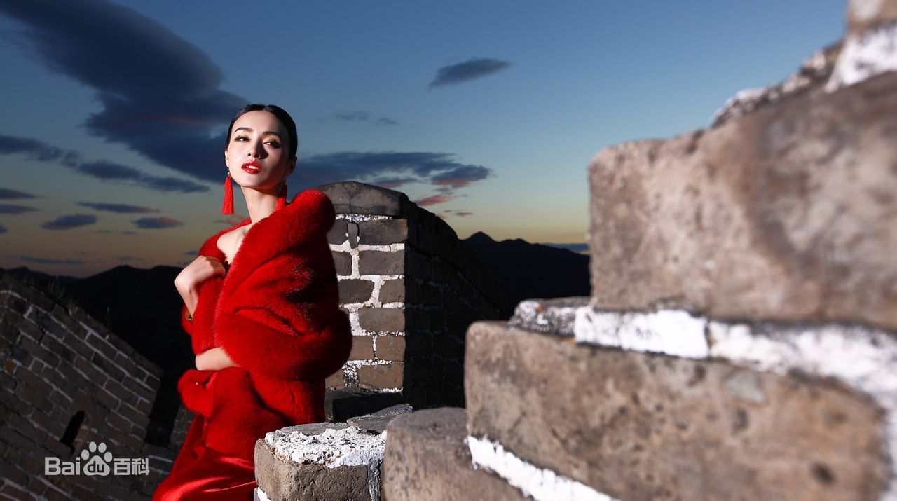 陈春(Bella)红性感图片图集