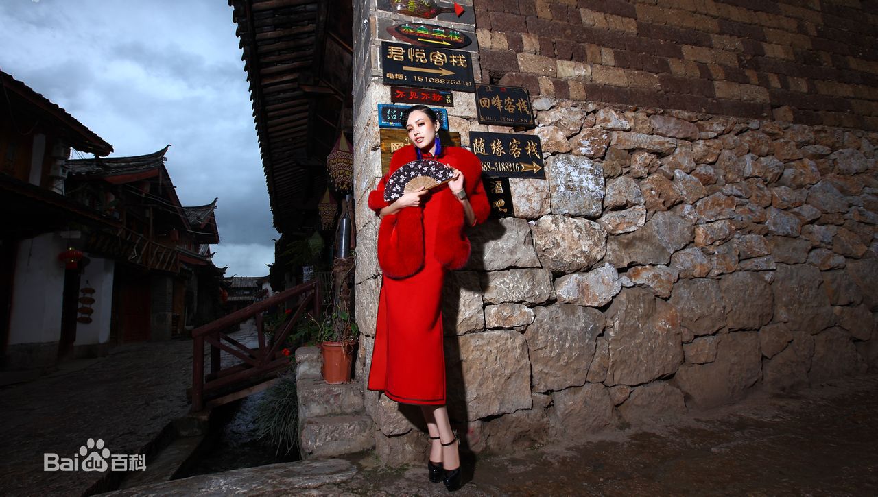 陈春(Bella)红性感图片图集