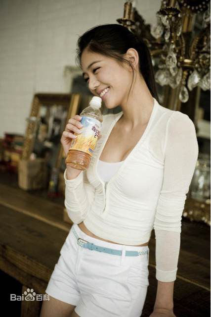 李泰林(/Lee Tae-im)代言生活照相册