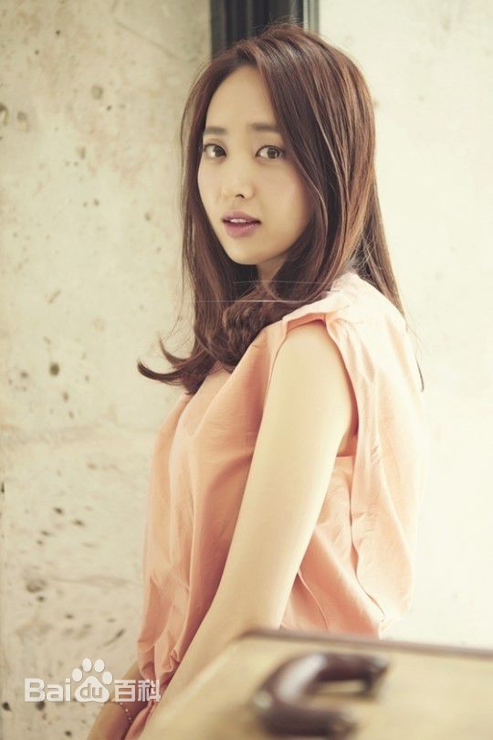 最新金玟廷(;Kim Min Jung)性感图片