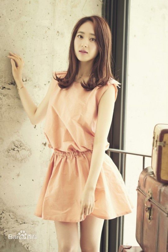 最新金玟廷(;Kim Min Jung)性感图片