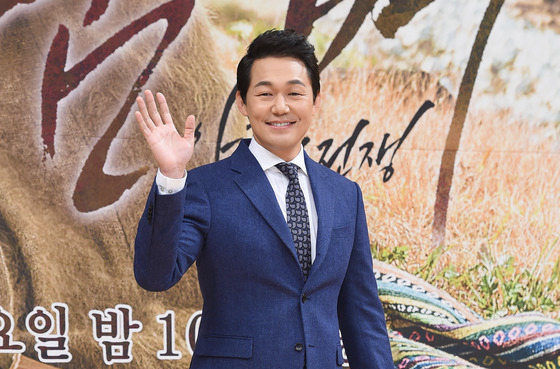 朴成雄()前后照片