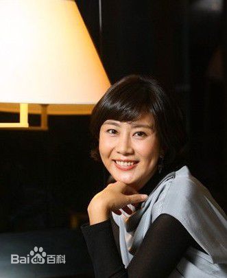 梁静雅()前后照片