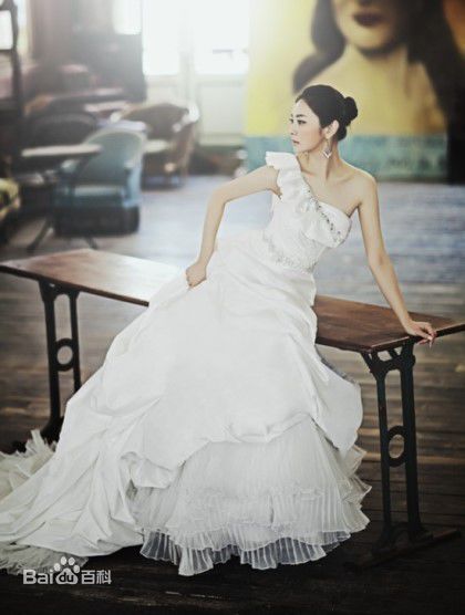孙恩书(/Son Eun-seo)杂志画报