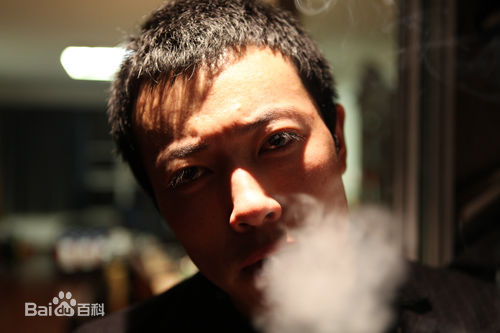 康正昊胶片电影《寻人奇事》最新剧照