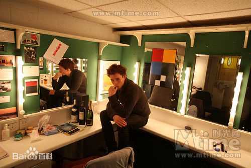 埃迪·雷德梅恩(Eddie Redmayne)埃迪·雷德梅尼素颜照壁纸