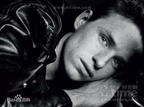 埃迪·雷德梅恩(Eddie Redmayne)埃迪·雷德梅尼素颜照壁纸