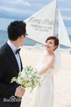 梁静茹(Fish Leong)婚纱照前后照片