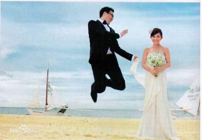 梁静茹(Fish Leong)婚纱照前后照片