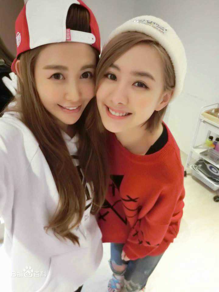 简恺乐(Butterfly Chien)与艺人的合照图片图集