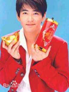 加势大周(TAISYUWU KASE)生活照性感图片图集