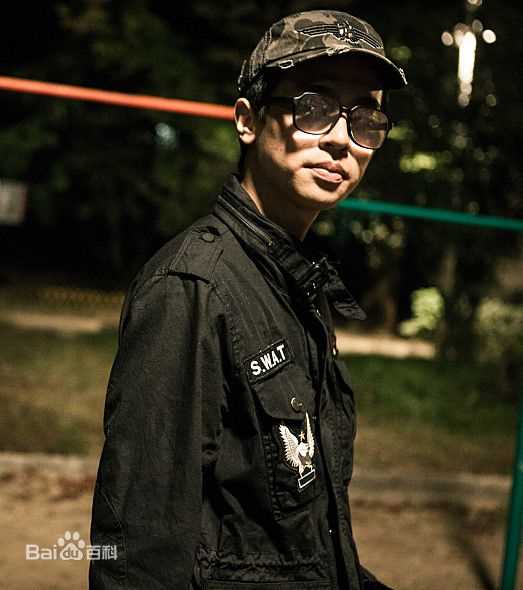 朴正民(,Park Jeong Min)新村僵尸漫画前后照片