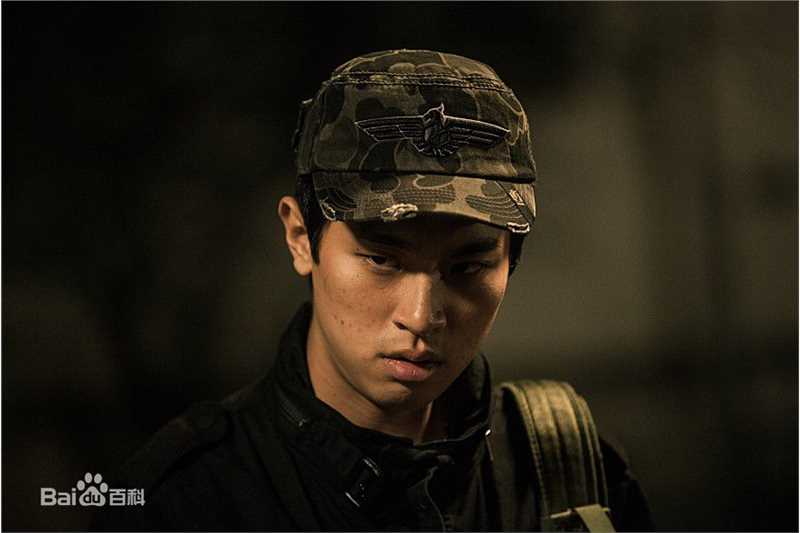 朴正民(,Park Jeong Min)新村僵尸漫画前后照片