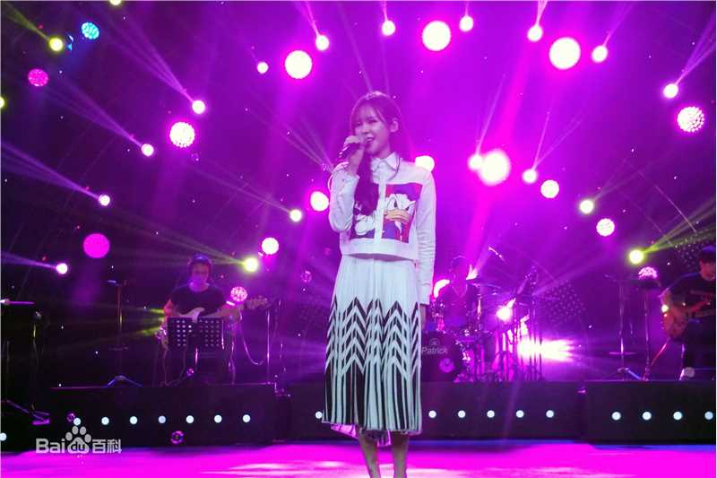 赵慧仙(CHO HYE SUN)演出饭拍壁纸壁纸