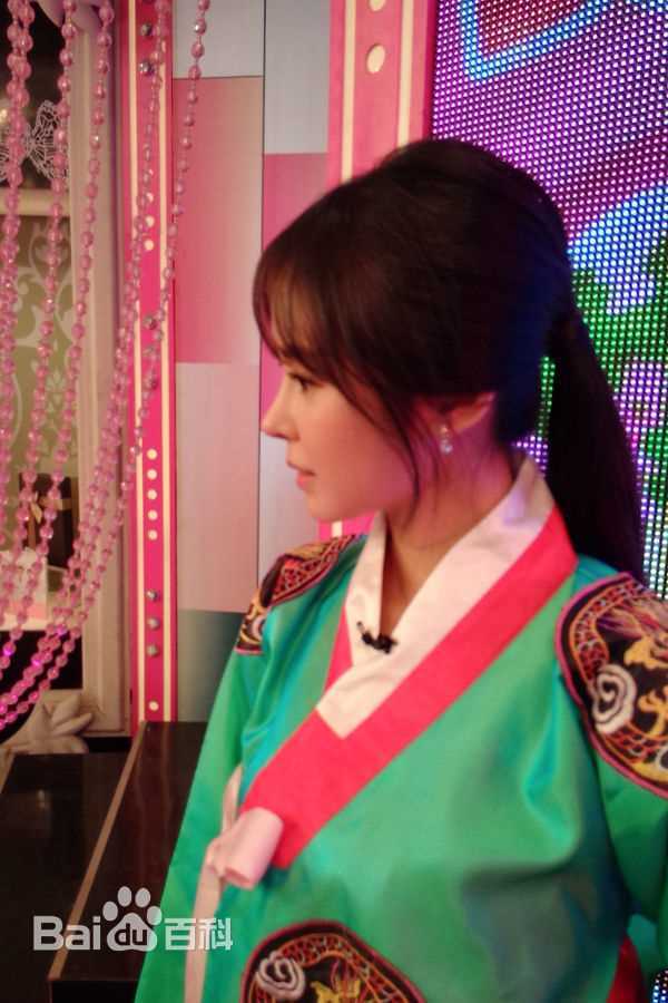 赵慧仙(CHO HYE SUN)演出饭拍壁纸壁纸