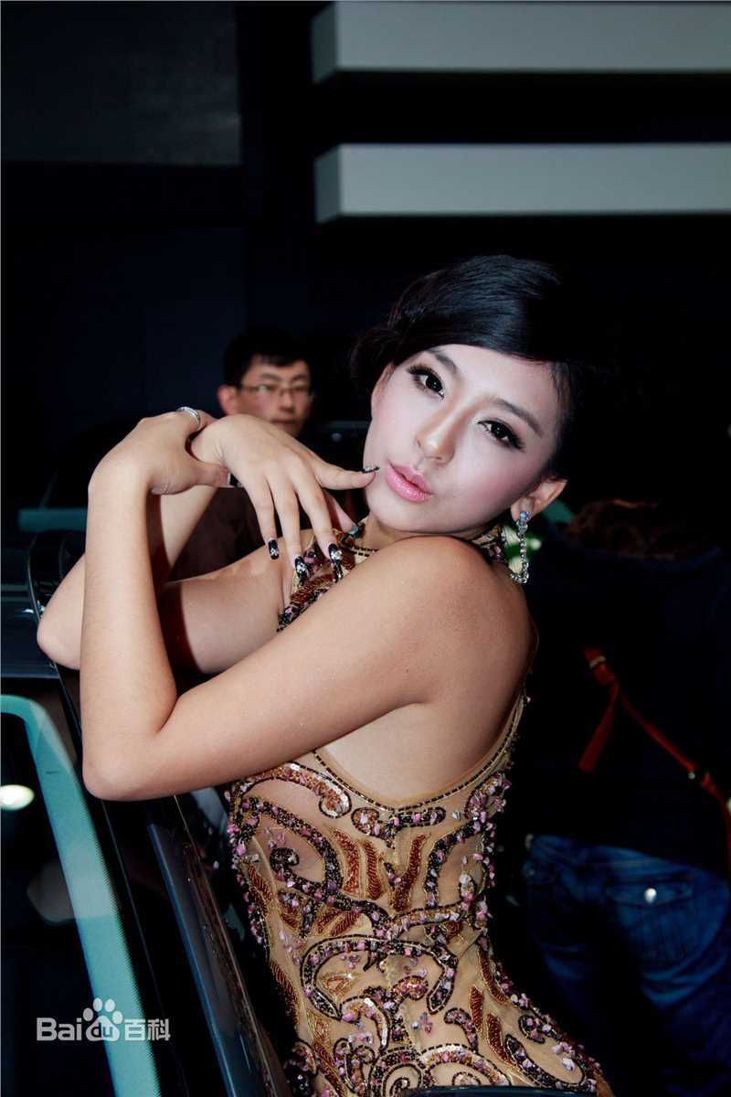 曹阳(Cao Yang)2011武汉车展奔驰展台美女生活照相册