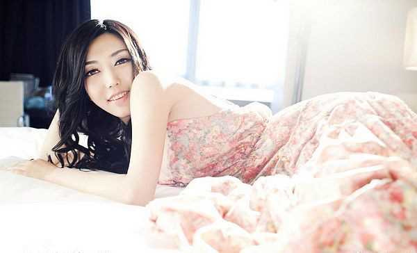 足球宝贝再拍清纯,美若天仙摄人魂魄_