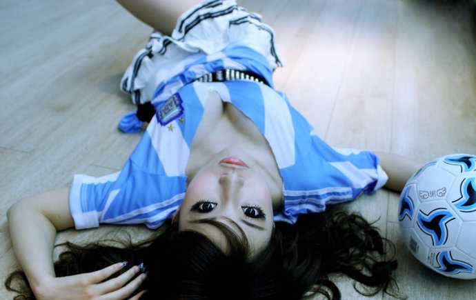 精选足球宝贝的性感密照集图册
