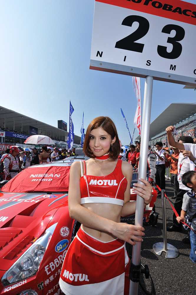 最全争做赛道皇后日本赛车美女相册