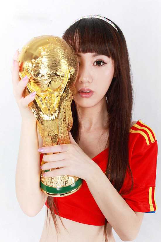 最全长发刘海清纯足球少女壁纸