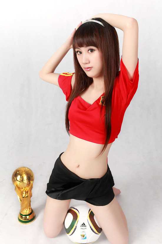 最全长发刘海清纯足球少女壁纸