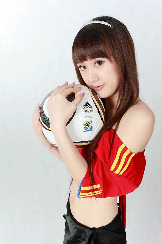 最全长发刘海清纯足球少女壁纸