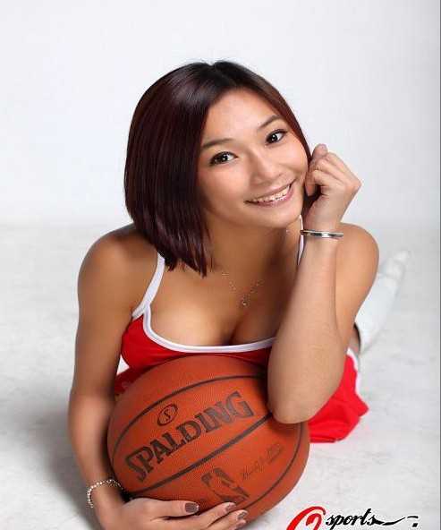 特别专辑漂亮学生MM变身蓝球性感美女